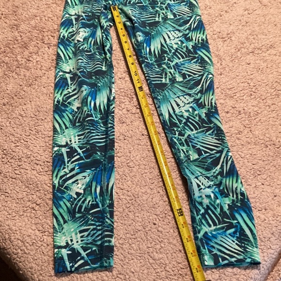 PINK Victoria’s Secret Leggings - size womens XS - Picture 9 of 10